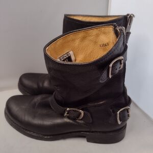 FRYE Veronica Short 76603 Black Leather Biker Ankle Boots 9 Zipper Military HH